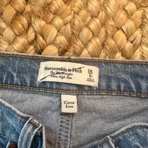 Abercrombie curve love jeans in great condition!